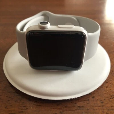 Apple Watch 42mm Series 2 Edition. White Ceramic. Used, excellent condition - Imagen 1 de 4