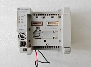 Allen-Bradley 2080-LC30-16QWB Micro830 Controller 24 VDC POWER FAST SHIP - Picture 1 of 10