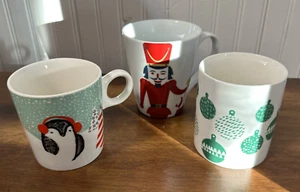 Starbucks Christmas Ceramic Coffee Mugs 2012 & 2016 (2) lot of 3 - Picture 1 of 10