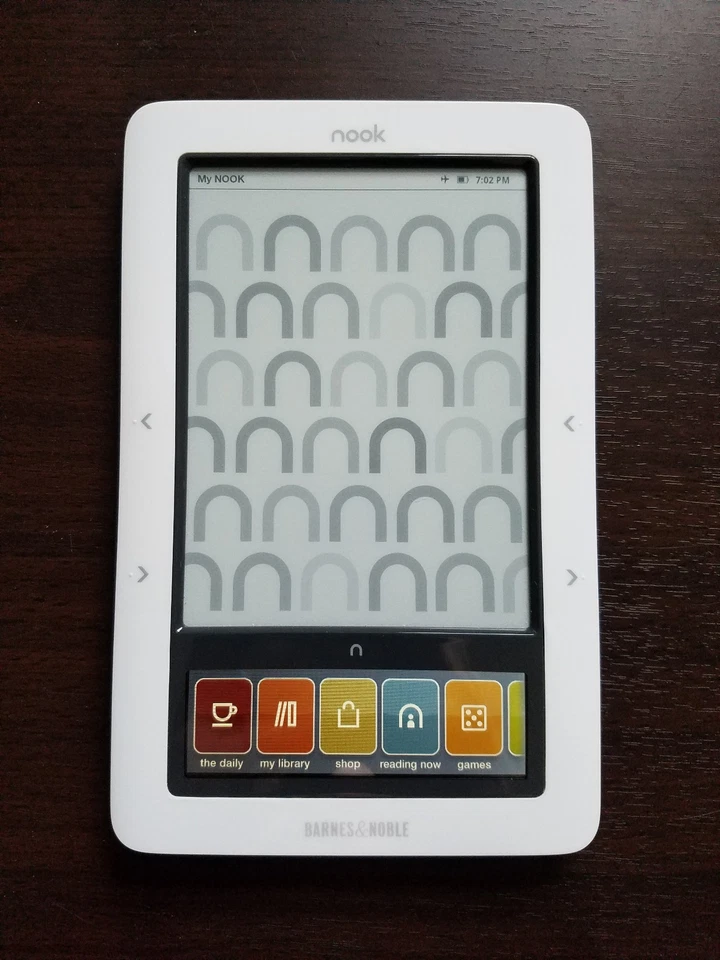 Barnes & Noble Nook 1st Edition (BNRV100), New Battery, 2GB, Wi-Fi + 3G - Image 1 of 4