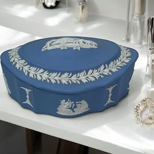 Wedgwood England Blue Jasperware Covered Box Oval Neoclassical Vintage - Bild 1 von 9