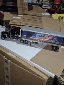 Franklin Mint Peterbilt Model 379 Tractor Trailer Precision Models 1997 - Picture 1 of 24
