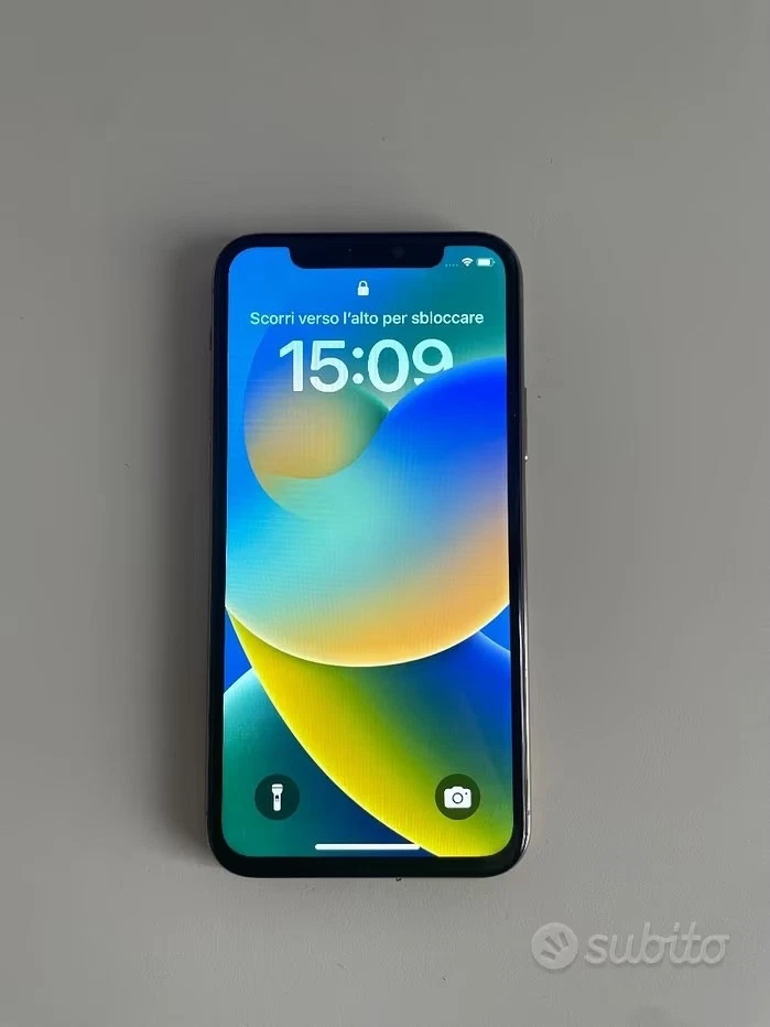 Apple iPhone 11 Pro - 64GB - Oro  - Immagine 1 di 3