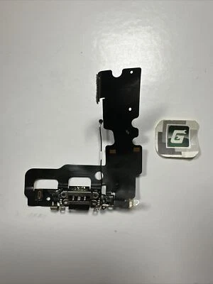 Apple iPhone 7  4.7" Dock Connector Mic Lightning Genuine OEM Black - Image 1 of 3