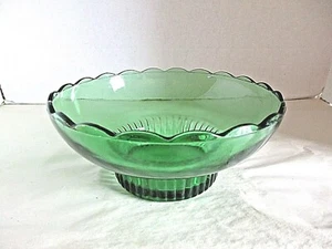E.O. Brody CO. M2000 Cleveland Ohio anni 50 ciotola vetro verde capesante - Foto 1 di 4