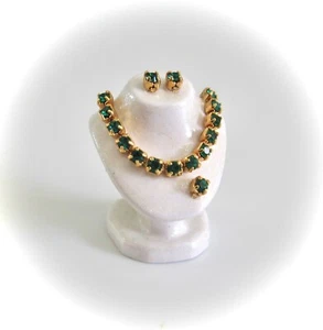 casa de muñecas casa de muñecas miniatura BLANCO JOYERÍA BUSTO ESMERALDA COLLAR PENDIENTE ANILLO - Imagen 1 de 2