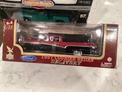 Road Legends 1:18 ‘57 COURIER DELIVERY SEDAN - Image 1 of 3