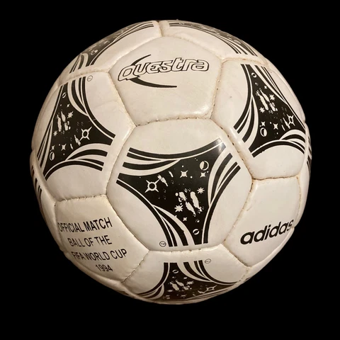 Adidas Questra Ball USA 94! Genuine Vintage Cover