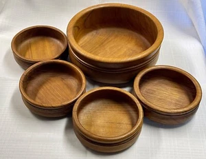Vintage Winsome Genuine Solid Teak Wood Serving & Salad Bowls 5 Piece Set - Picture 1 of 10