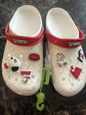 Zuecos clásicos Crocs PEANUTS Charlie Brown Snoopy para mujer talla 11 - para hombre talla 9 Foto 1 de 2