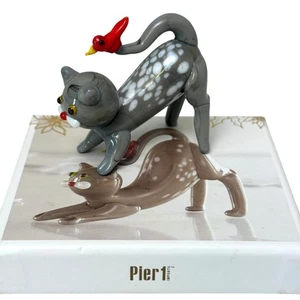 Pier 1 Imports Glas Katze mit Kardinal Figur Urlaub Sammlerstück 2" Weihnachten - Bild 1 von 9
