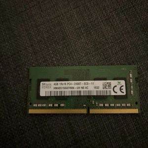 SK Hynix 4GB DDR4 RAM (1x 4GB Stick) - Picture 1 of 2