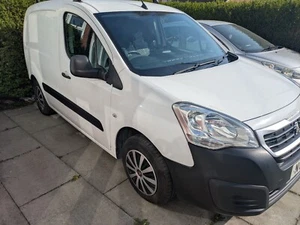 2017 Peugeot Partner 1.6 Professional BlueHDI Van 4dr L1 EURO 6 ULEZ Diesel - Picture 1 of 15
