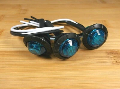 3 BBT Waterproof 12 volt Blue LED Push-In Courtesy Lights Foto 1 de 4