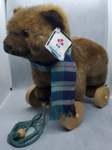 De colección 1986 Applause Nostalgic Bear on Wheels #21007 Juguete de tracción 14”x14” con etiquetas - Imagen 1 de 19