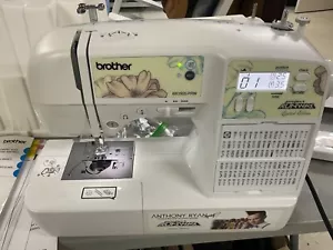 Brother sewing machine-Anthony Ryan Limited Edition Project Runway BX2925PRW - Imagen 1 de 8