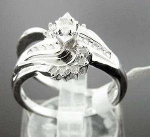 10K White Gold ring round cut diamond engagement wedding bridal 0.27ct size 7 - Picture 1 of 3