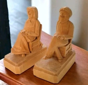 Carved Old Man And Woman Signed Handcrafted Art Wood Figurines Vintage - Picture 1 of 9