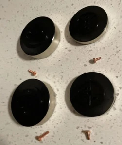 PIONEER CLD-M90 - Laser Disc Player - 2 Large 2 Small Plastic Feet with Screws - Picture 1 of 6