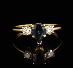 ANILLO DE TRES PIEDRAS DE ZAFIRO Y DIAMANTE AZUL NATURAL ORO AMARILLO 14K DE COLECCIÓN - Imagen 1 de 9