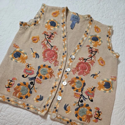 VTG Cambridge Dry Goods Sweater Vest Women's M Linen Blend Cottage 90's *STAIN* - Image 1 of 4