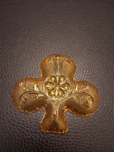 Vintage Indiana Vetro Tiara Ambra Trifoglio Trifoglio Carte da Gioco Tuta Club Anello Piatto - Foto 1 di 2