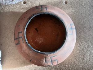 Small Old 1905-1920 OWENS ABORIGINE "Whirling log" Goodluck Pottery Bowl AS IS - Picture 1 of 9