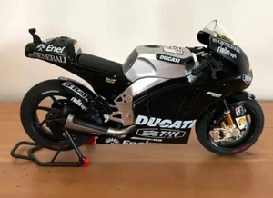 DUCATI DESMOSEDICI, VALENTINO ROSSI, TEST 2012, ALTAYA DIE CAST, 1:12 NEW - Picture 1 of 11
