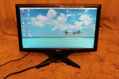 Acer G185HV 18.5 in LCD Monitor with Cables - Image 1 of 4
