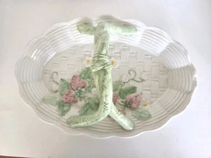 Italienische Majolika Bassano Korb Erdbeere Korbgeflecht 70er Jahre 3D Artwork Crazing - Bild 1 von 16