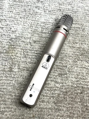 Micrófono condensador de diafragma pequeño AKG C1000 S Foto 1 de 4