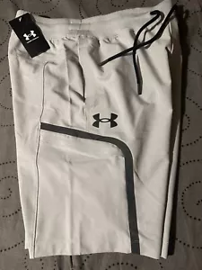 UNDER ARMOUR ELITE SPORTSTYLE FITTED CARGO #011 L. GRAY SHORTS SIZE M MEN $90.00 - Picture 1 of 4