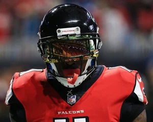 Foto de fútbol americano de la NFL Julio Jones visera tiro en la cabeza de los Atlanta Falcons 8x10 - Imagen 1 de 1