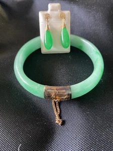 Bracciale oro giallo 14 kt GIADA VERDE CHIARO pietra giadeite BRACCIALE CON ORECCHINI - Foto 1 di 5