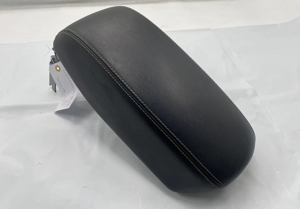 Console central Jeep Grand Cherokee 2011-2021 tampa couro descanso de braço fabricante de equipamento original - Imagem 1 de 4