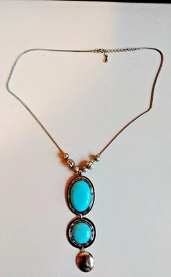 Türkisfarbener Anhänger mit silberfarbener  Kette , 30 -33 cm, neuwertig - Bild 1 von 2