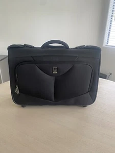 TravelPro Black Luggage 22” Wheeled Rolling Carry on Garment Bag TP1087C4201 - Picture 1 of 5