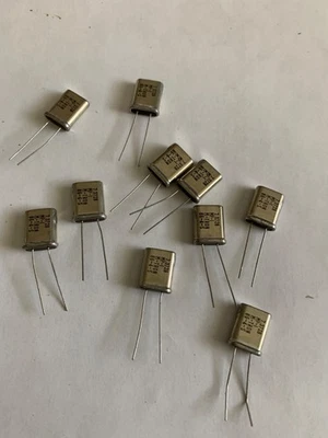 Lot of 10-Crystal 7.3728 MHz M-TRON Baud Rate - NOS Vintage Qty 1 - Image 1 of 4
