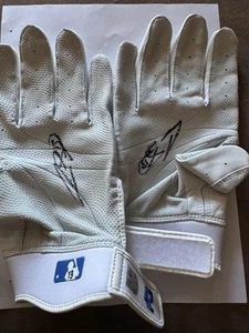 Austin Slater Signed Batting Gloves - Jackie Robinson Day / Game Used - MLB COA - Picture 1 of 3