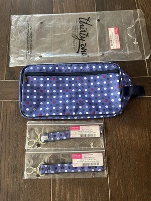 Thirty-one Estuche 24/7 AG72 Divertido Pop Crosshatch Con 2 Llavero Colgarlo Nuevo Foto 1 de 4