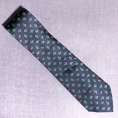 Corbata clásica para el cuello Club Room para hombre corona de bayas de acebo vacaciones negra nueva con etiquetas Foto 1 de 3