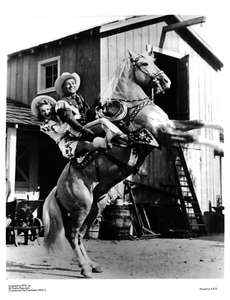 Foto 8""x10"" - foto, Roy Rogers & Trigger #223 con Dale Evans C - Foto 1 di 1