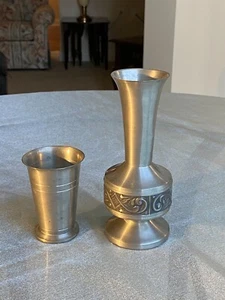 Bathroom Vanity Pewter Bud Vase and Tumbler by Lunt of England - Picture 1 of 7