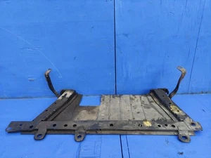 2013-2019 RENAULT CLIO MK4 LOWER RADIATOR RAD SUPPORT CARRIER HOLDER (FAST POST) - Picture 1 of 5