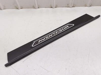 Lamborghini Aventador S LP740-4 2018 moldura alféizar izquierdo fibra de carbono retroiluminada Foto 1 de 4