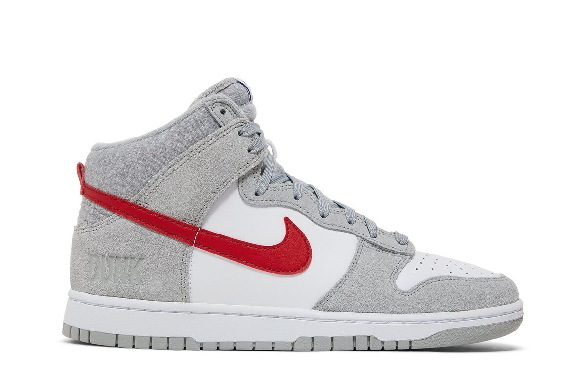 Nike Dunk SE High Athletic Club - Light Smoke Grey Gym Red Nike Dunk SE High Athletic Club - Light Smoke Grey Gym Red