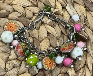 VTG Y2K Charm Cha Cha Bracelet Lampwork Glass & Floral Beads Silver Tone 7-8in - Picture 1 of 9