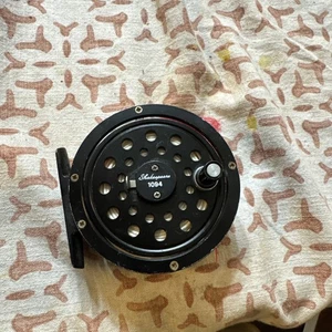 Silver Shakespeare Fly Reel 1094 **FAST SHIPPING** - Picture 1 of 4