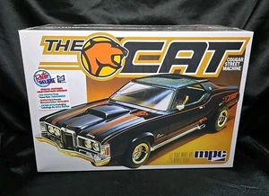 MPC "The Cat" 1973 Mercury Cougar Street Machine 1:25 SC kit modellino plastica 1004 - Foto 1 di 5
