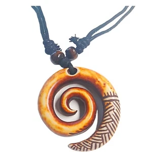 Collana con ciondolo in corno di ariete - Foto 1 di 3